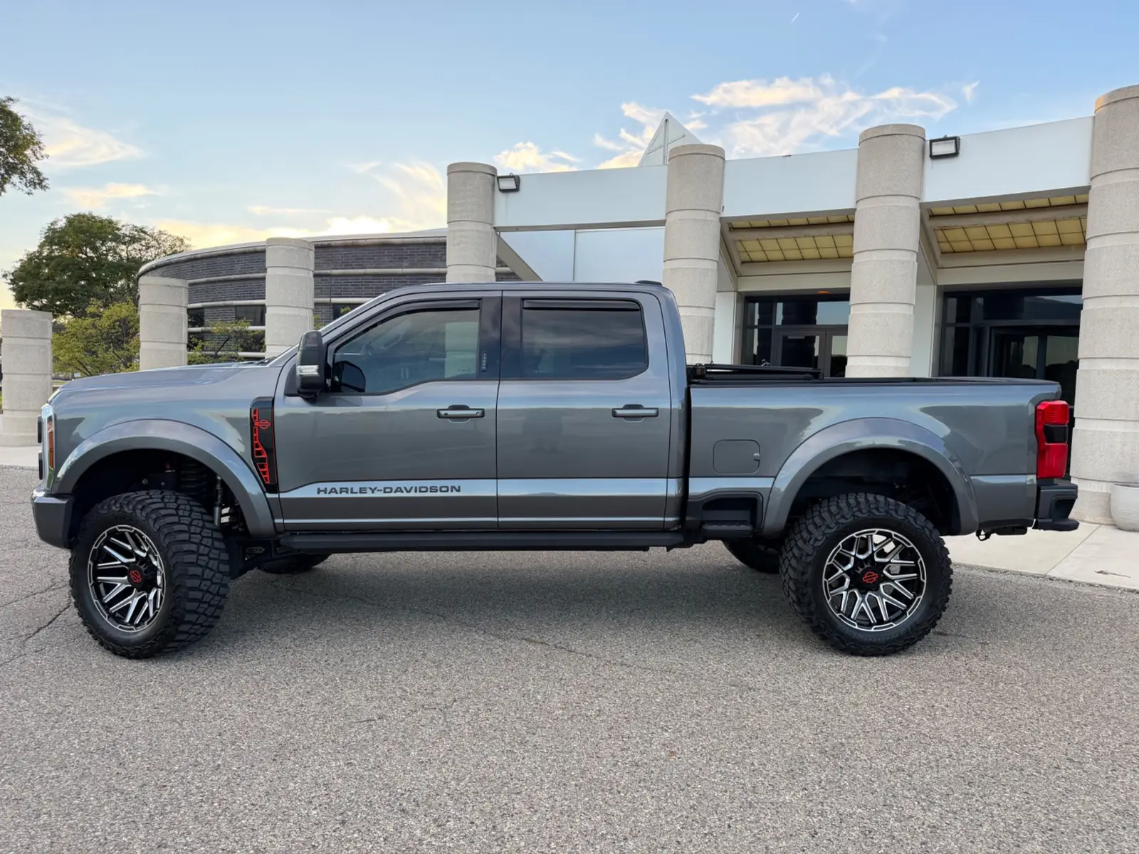 2024 Ford F-250 Harley Davidson — photo 5
